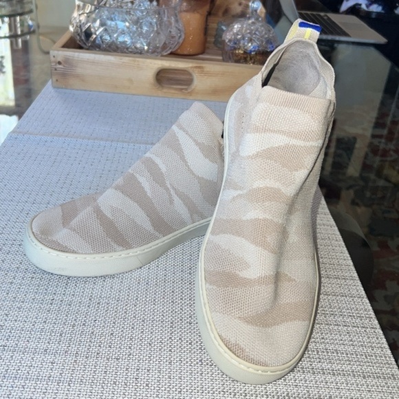 Rothy’s Sand Camo Chelsea Bootie - Size 10.5 - Picture 10 of 14